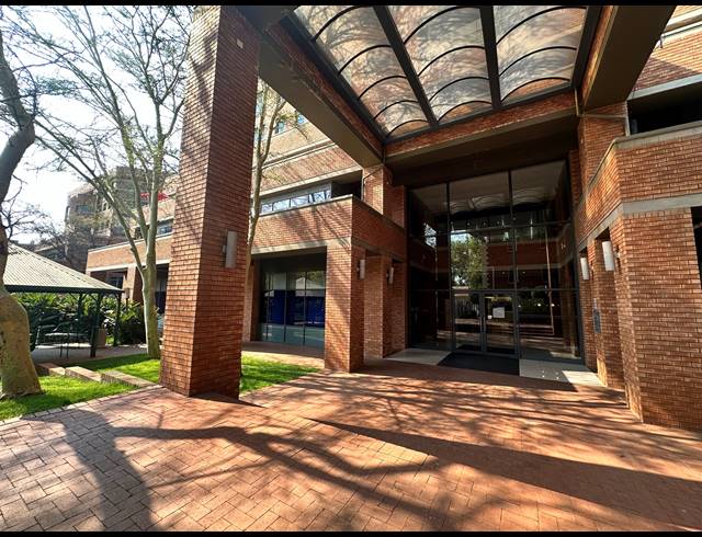 263M² OFFICE TO LET IN PARKTOWN